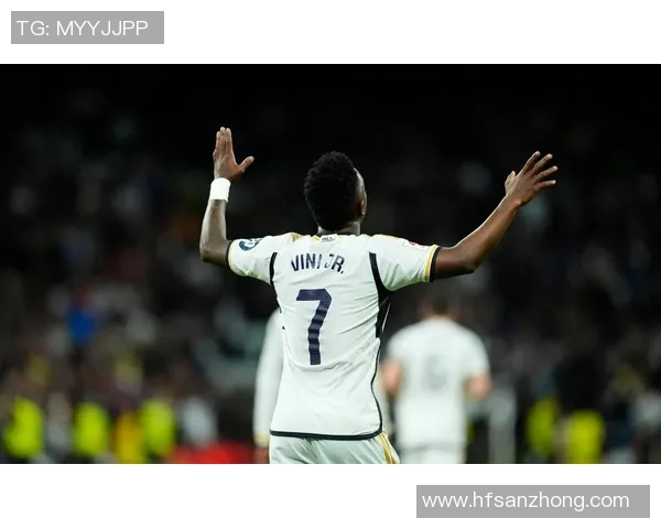 欧联杯焦点战皇马强势3-0击败曼联赛后分析引发全场热议