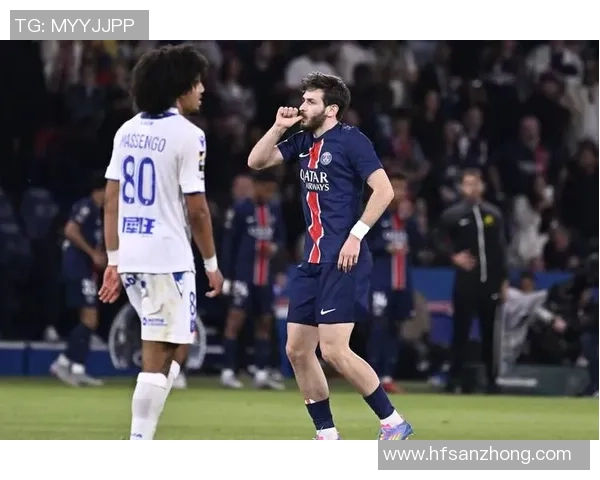 友谊赛精彩回顾巴黎圣日耳曼与那不勒斯激战成平局的战术分析与绝杀瞬间 友谊赛精彩回顾巴黎圣日耳曼与那不勒斯激战成平局的战术分析与绝杀瞬间